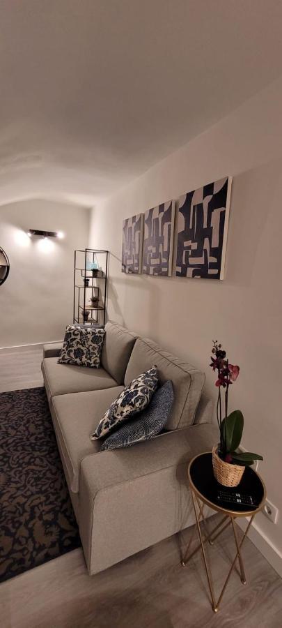 New In Center Madrid! Madryt